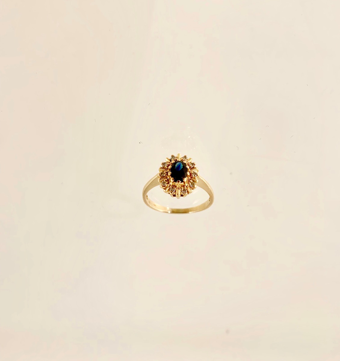Vintage Carmoséring 18 K med diamanter & Safir VS0132