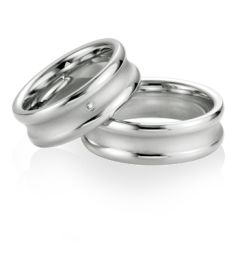 Vigselring Breuning 080410/080420 i silver med diamant.