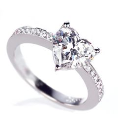 Vigselring Exclusive Princess med diamant i 18 k vitguld.