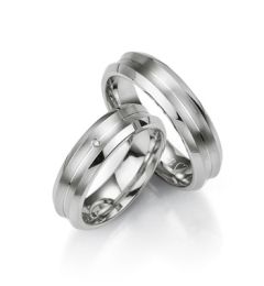 Vigselring Breuning 080230/080240 i silver med diamant.