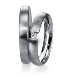 Vigselring Saint Maurice Platin, 85224 med diamnt i platina 950.