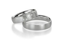 Vigselring Saint Maurice 91113/14 i silver med diamanter.