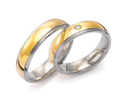 Vigselring Flemming Uziel Vogue, 40630 i silver med 18 k guldinlägg.