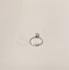 Vintage vitguldring 18 K med 0,29 carat diamant.